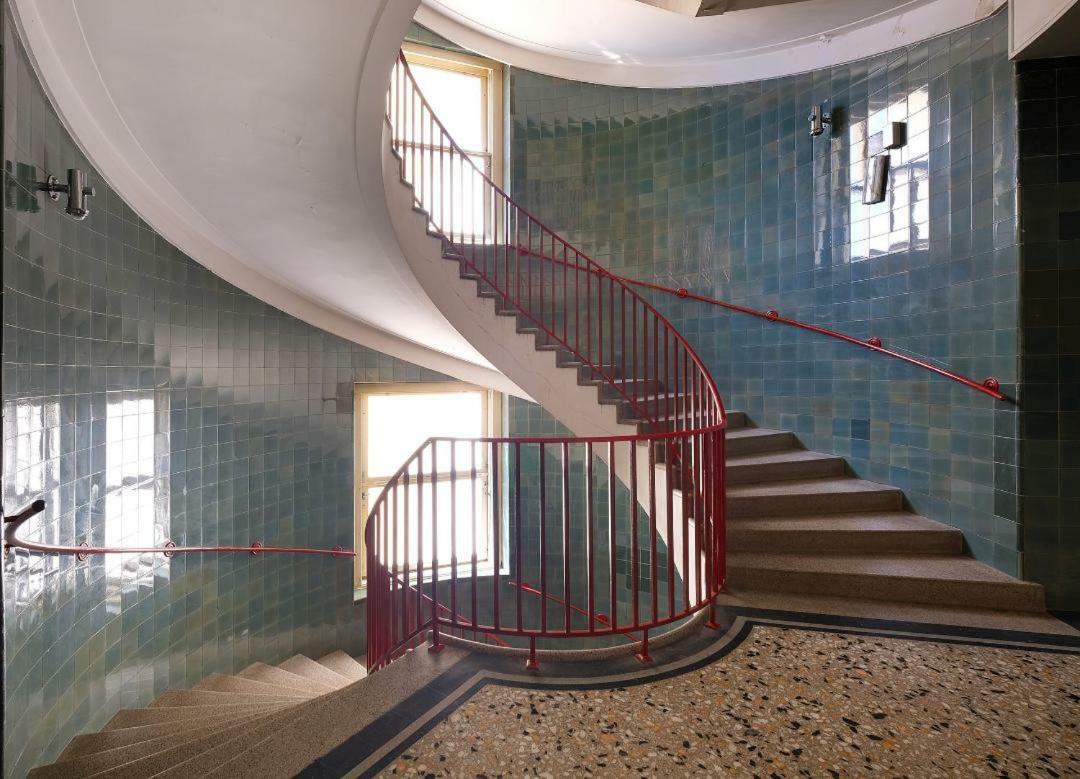 Lawyers Loft In Heritage Skyscraper Любляна Экстерьер фото